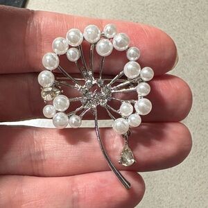 Elegant Pearl and Silver Brooch